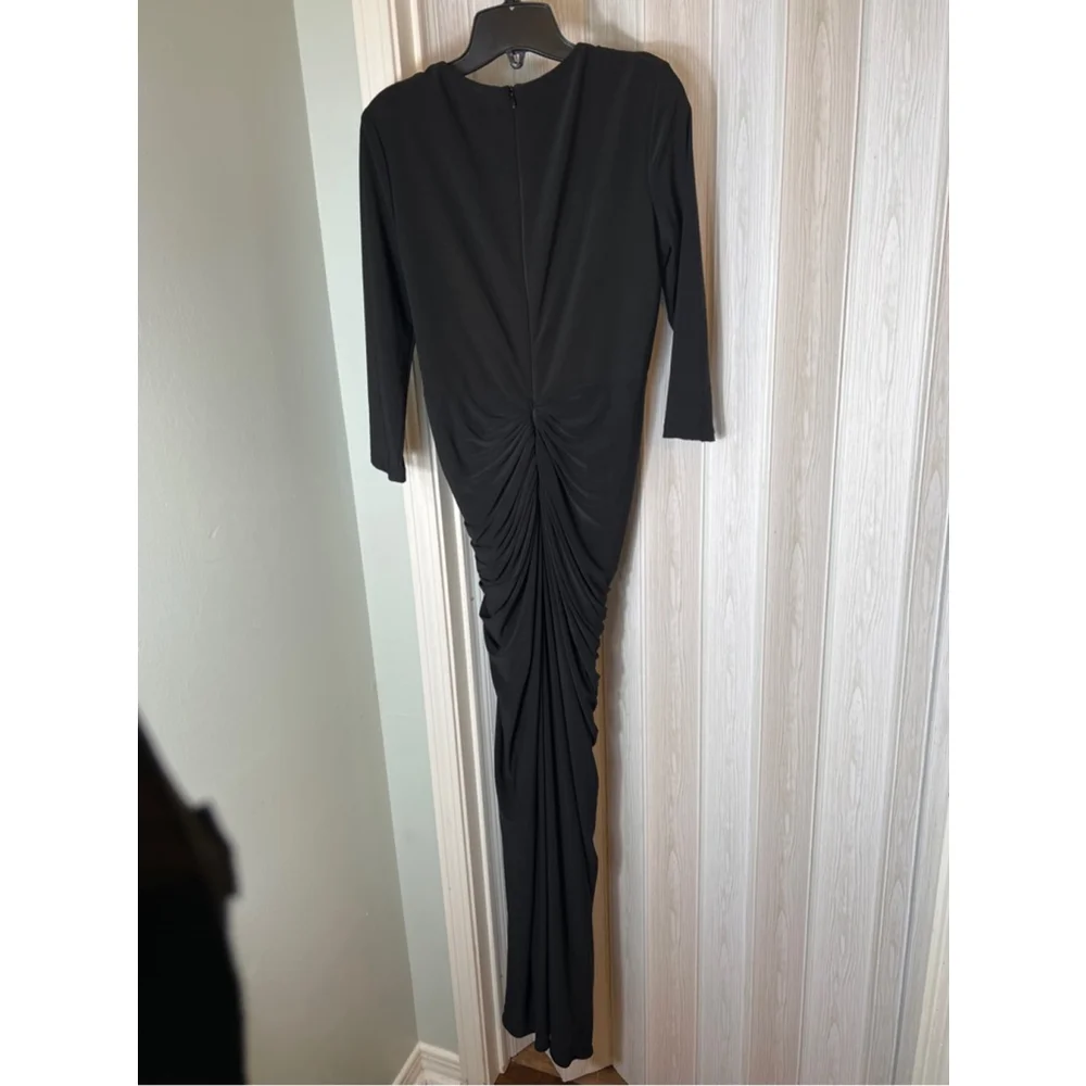 NWT Betsy & Adam
V Neck Ruched Ruffled Gown SZ 8 - Picture 5 of 8